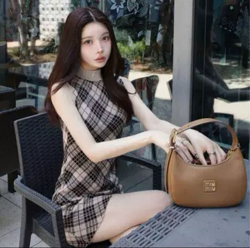 Darich 다리치 체크 자카드 슬리브리스 니트 미니 원피스