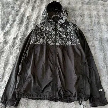 NEW ERA 뉴에라 풀 집업 나일론 후드티 XL 블랙 페이즐리 무늬