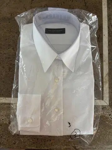 화이트 긴팔 드레스 셔츠
