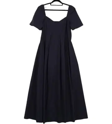 ORR Sweetheart-neck Half-sleeve Dress