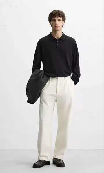 택 포함 새상품 ZARA 릴랙스 핏 플리츠 팬츠 M 31