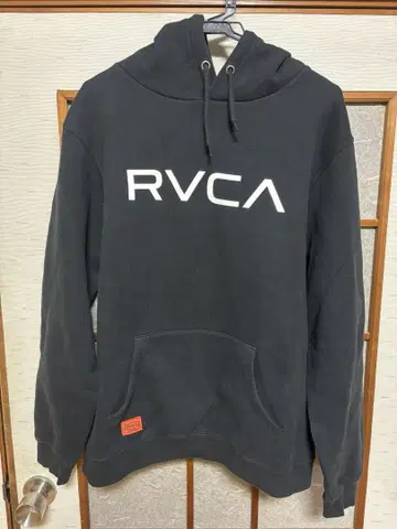 RVCA 블랙 후드티