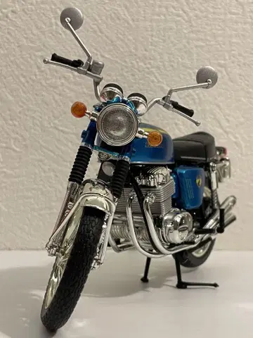 HONDA DREAM CB750 FOUR 1/12 스케일 캔디블루