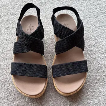 Skechers Arch Fit 블랙 새상품 22cm