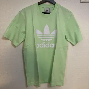 새상품 미사용 adidas 라이트 그린 반팔 티셔츠 S 사이즈