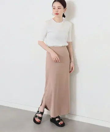 Demi-Luxe BEAMS 라운드 헴 새틴 스커트