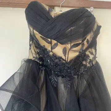 비즈 자수 스트랩리스 하이로우 드레스