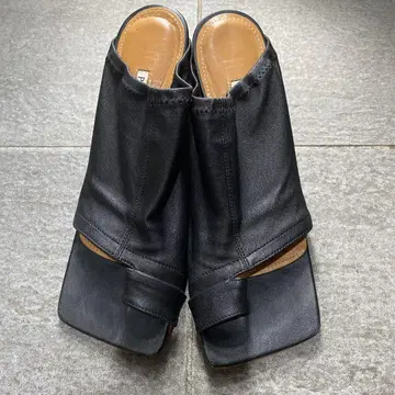 Pippi Chic 스트레치 뮬 샌들 37 1/2 힐 가죽 블랙