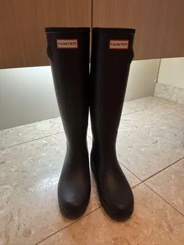HUNTER 네이비 레인부츠