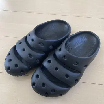 KEEN YOGUI 샌들 블랙 요기