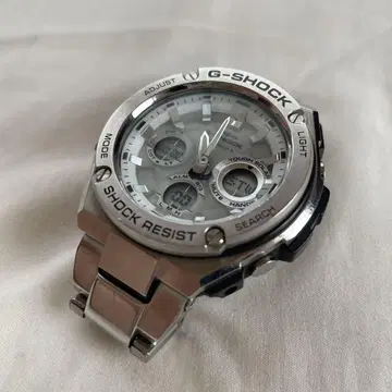 G-SHOCK GST-W110D-7AJF 실버/화이트