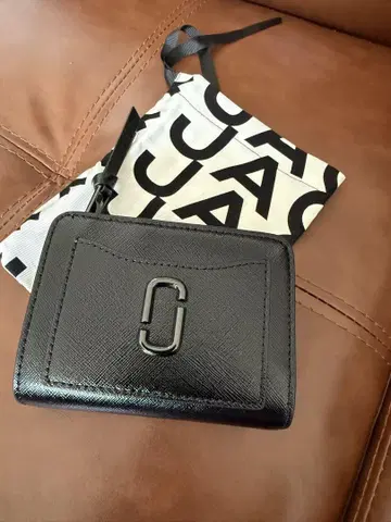 MARC JACOBS 반지갑 수납 봉투 포함