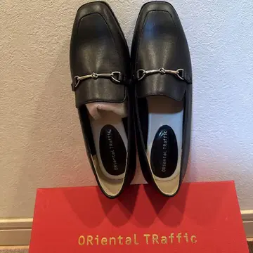 Oriental Traffic 블랙 로퍼