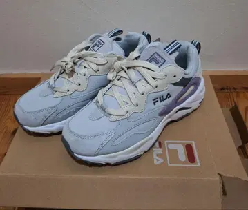 미사용 FILA 스니커즈 23.5cm 미디엄 그레이