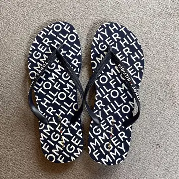 Tommy Hilfiger 비치 샌들