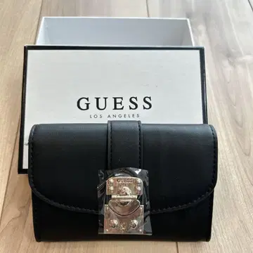 GUESS 블랙 반지갑