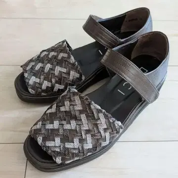 MODE ET JACOMO D'ICI 메쉬 샌들 23cm