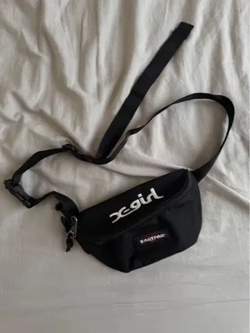X-girl x Eastpak 바디백 블랙