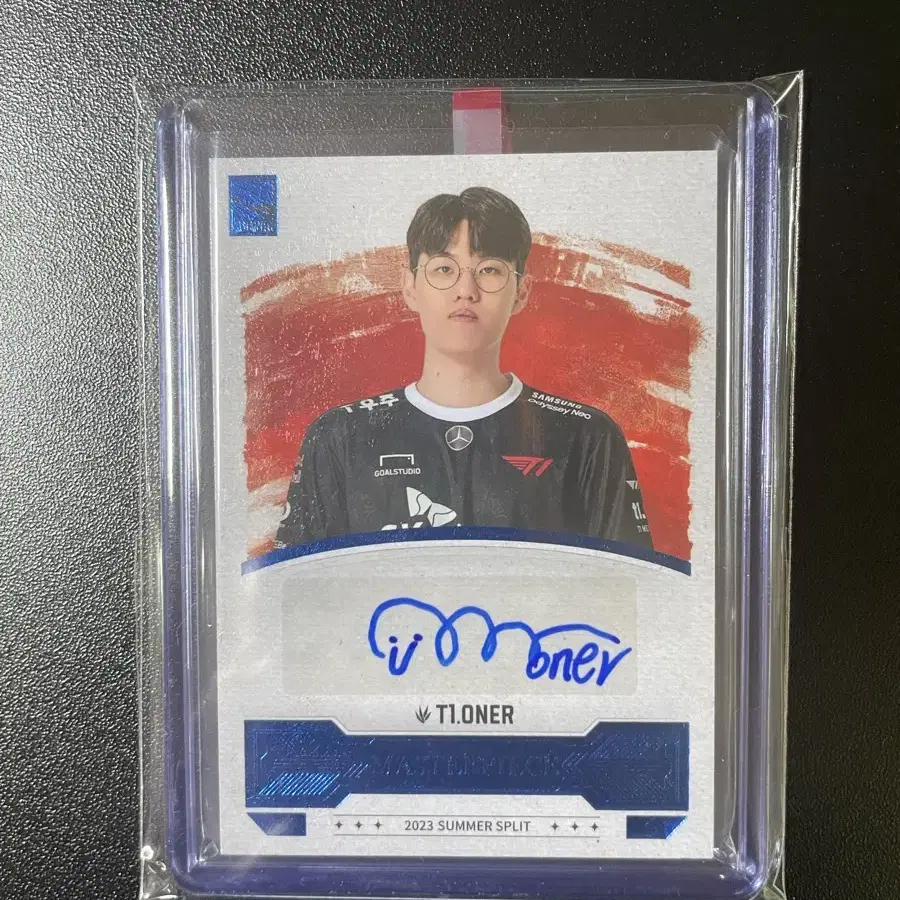 T1 Faker, Oner, Gumayusi, Keria player autographed card. on