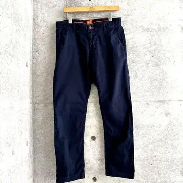 HUGO BOSS 네이비 치노 팬츠 스트레치