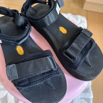 SUICOKE 블랙 스포츠 샌들