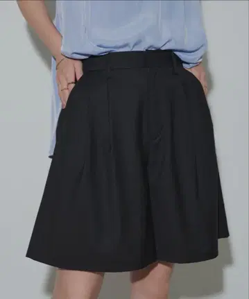 Aunt Marie's 턱 플레어 숏팬츠