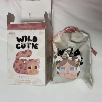 CRYBABY 고양이 Wild but Cutie 봉제 인형 펜던트 새상품