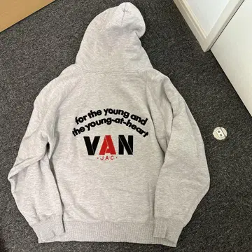 VAN JAC 로고 자수 후드티
