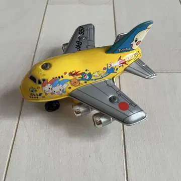 전일본공수 ANA JA8957 2004~2013 운항 포켓몬 제트