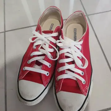 미사용에 가까운 [ CONVERSE ] 스니커즈