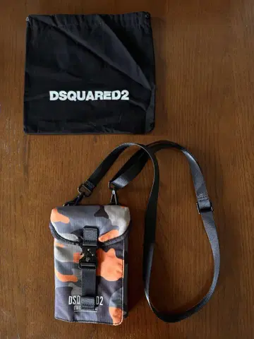 DSQUARED2 카모플라주 숄더백