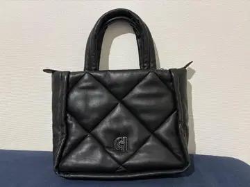 콜한 가죽 퀼팅 핸드백