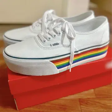 레어 Vans 화이트 통굽 레인보우 스니커즈