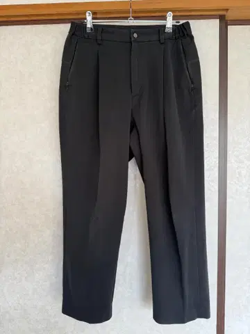 New Balance MET24 Wide Tapered Black