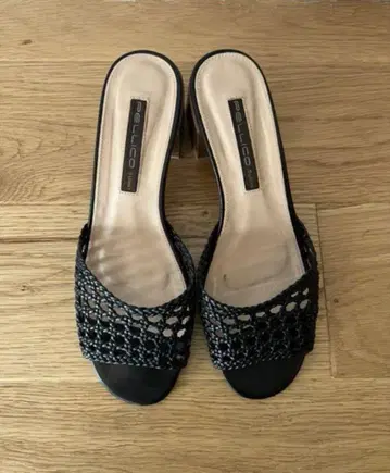 PELLICO 샌들 뮬 새상품급