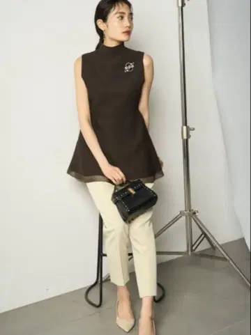 셀포드 슬림 레그 스트레치 테이퍼드 팬츠