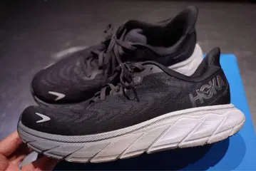 HOKA ONEONE ARAHI 6 27cm