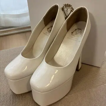 monreve 브라이덜 슈즈 23.5cm 15cm 힐
