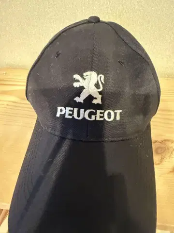 PEUGEOT 블랙 캡 라이온 로고 자수