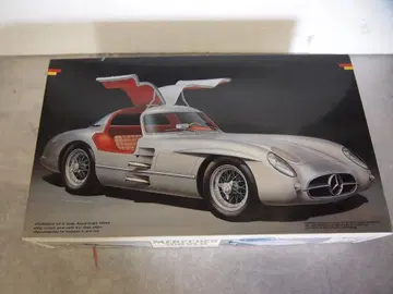 후지미 메르세데스 300SLR Uhlenhaut Coupe 1/24