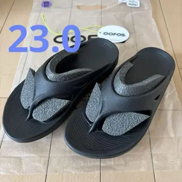 OOFOS 샌들 블랙 23.0cm 우포스
