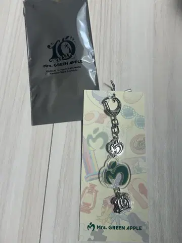 미세스 팝업 랜덤 참 키링 A