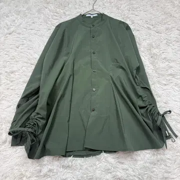 22AW 완판템 UN3D. 웨이브 라인 개더 셔츠 카키