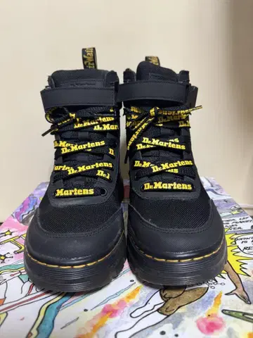 Dr.Martens 하이컷 스니커즈