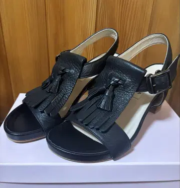 다이애나 블랙 샌들 프린지 23.5cm