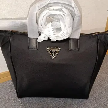 GUESS 여성용 토트백 NN9676019