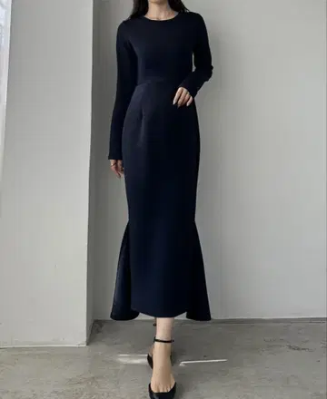 Louere 긴팔 스트레치 컷 머메이드 원피스 M 사이즈