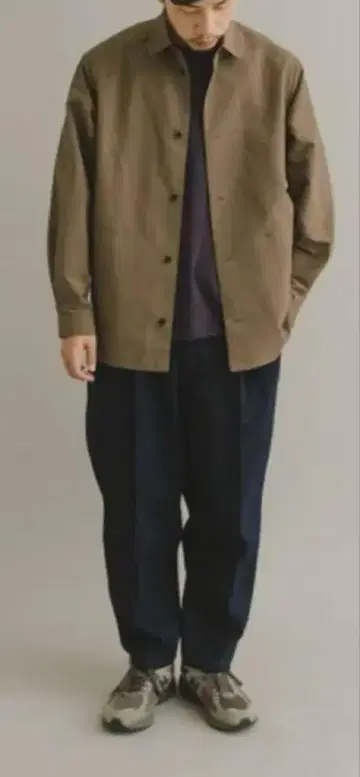ekal 에칼 턱 테이퍼드 데님 팬츠