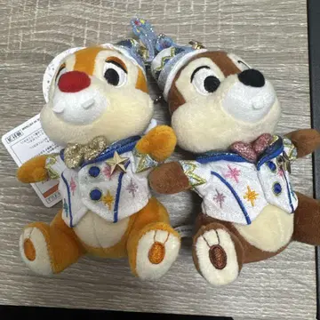 칩과 데일 인형 배지 씨 20주년