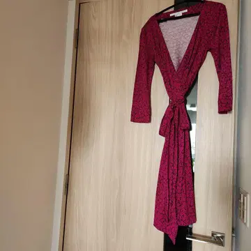 DIANE von FURSTENBERG 꽃무늬 원피스 Size 2